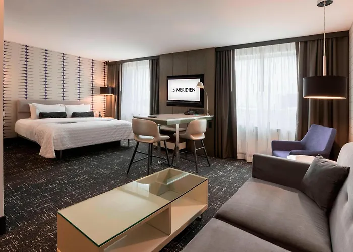 Pet Friendly hotel: Le Meridien Dallas By The Galleria